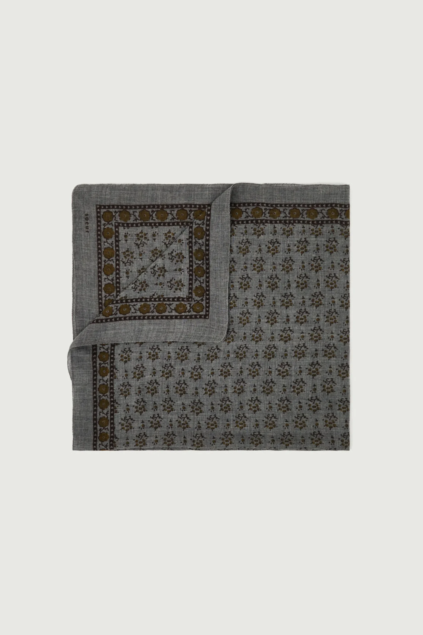 foulard classique
